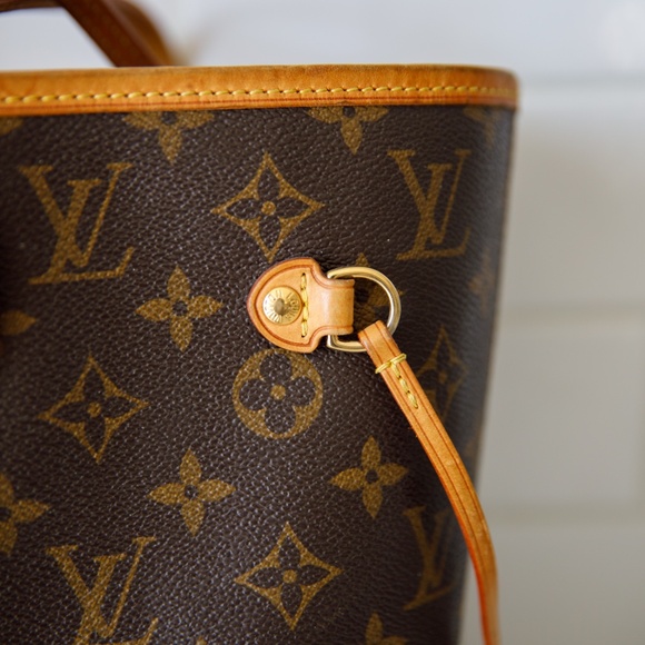 Louis Vuitton Neverfull MM Tote PURCHASED AT PARIS CHAMPS ÉLYSÉES FLAGSHIP - Picture 8 of 16